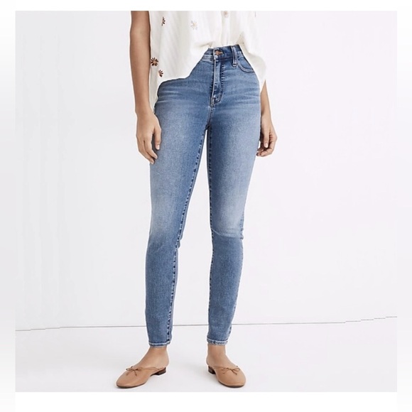 Madewell Denim - Madewell light wash jeans EUC